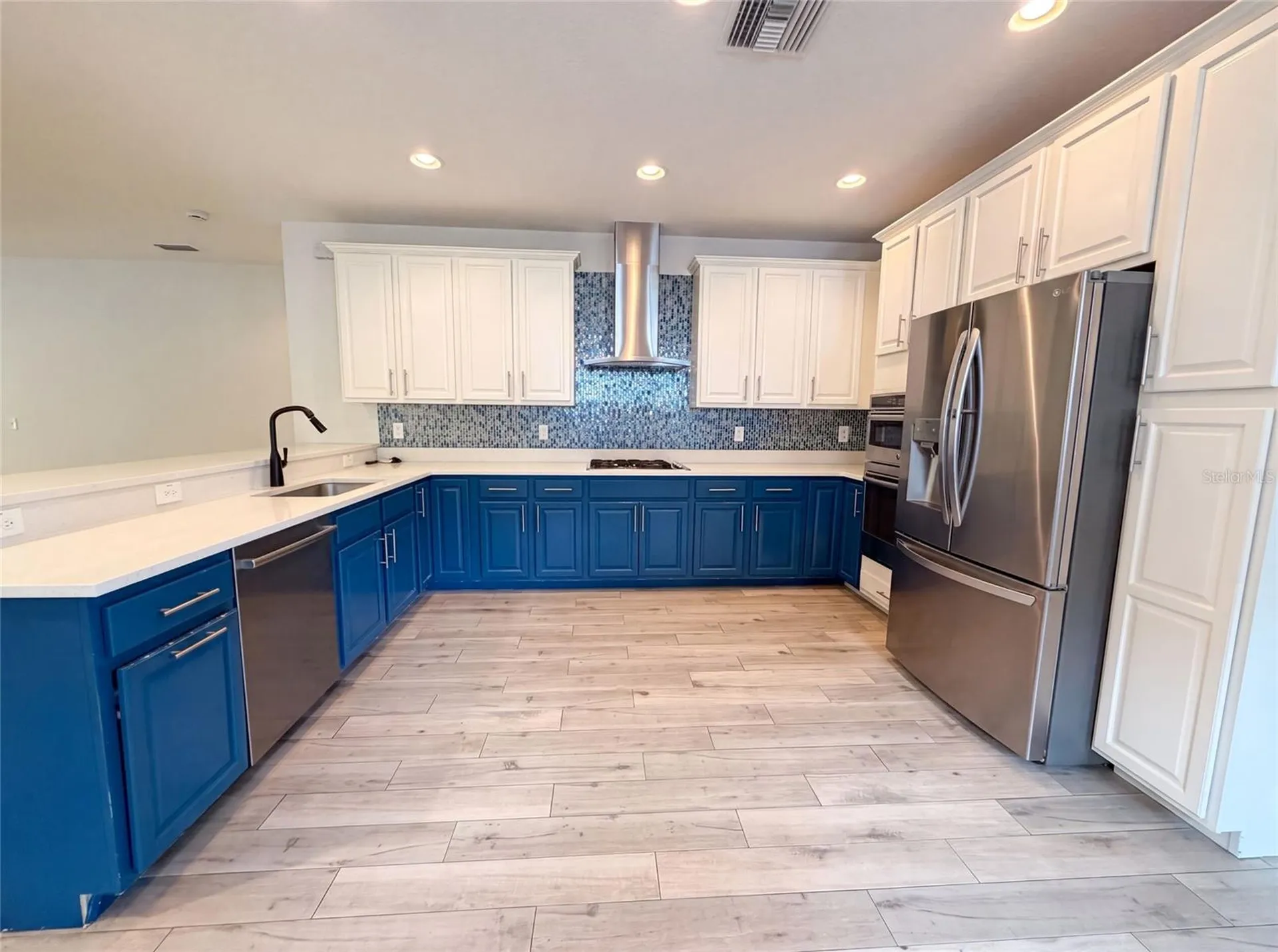 323 W Lambright Street Tampa FL 33604