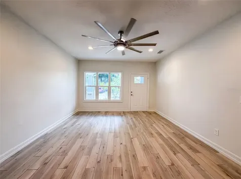 323 W Lambright Street Tampa FL 33604