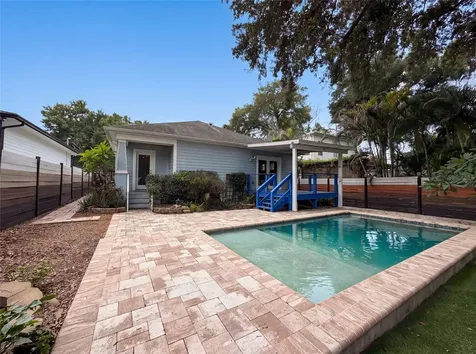 323 W Lambright Street Tampa FL 33604