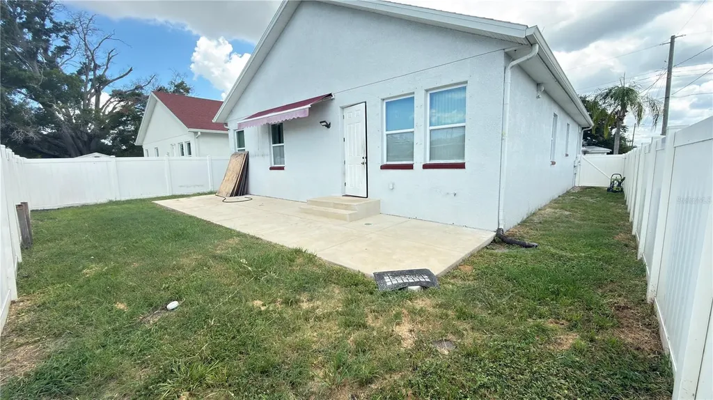 2704 W Saint Conrad Street Tampa FL 33607