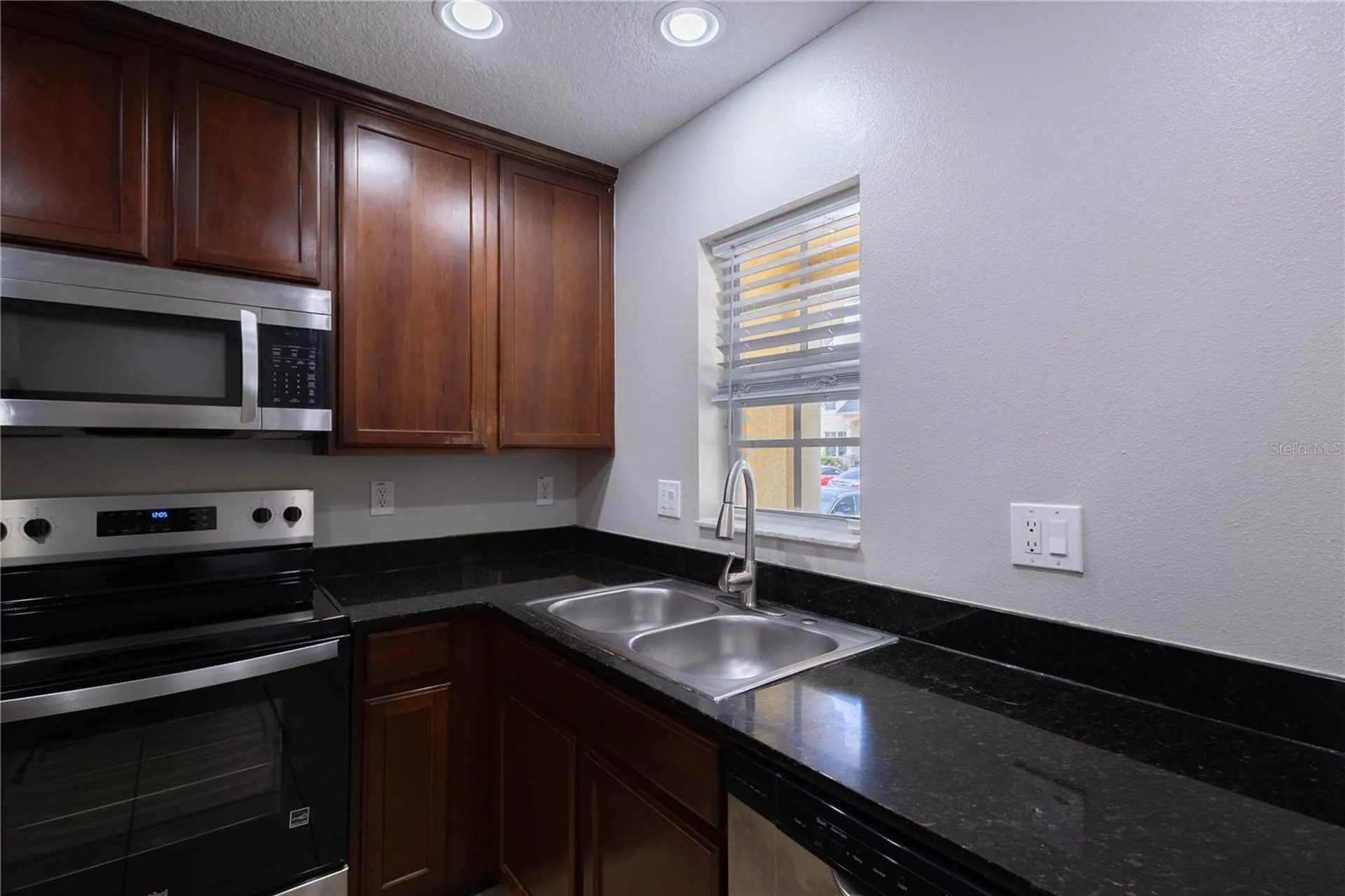 10956 Brickside Court Riverview FL 33579
