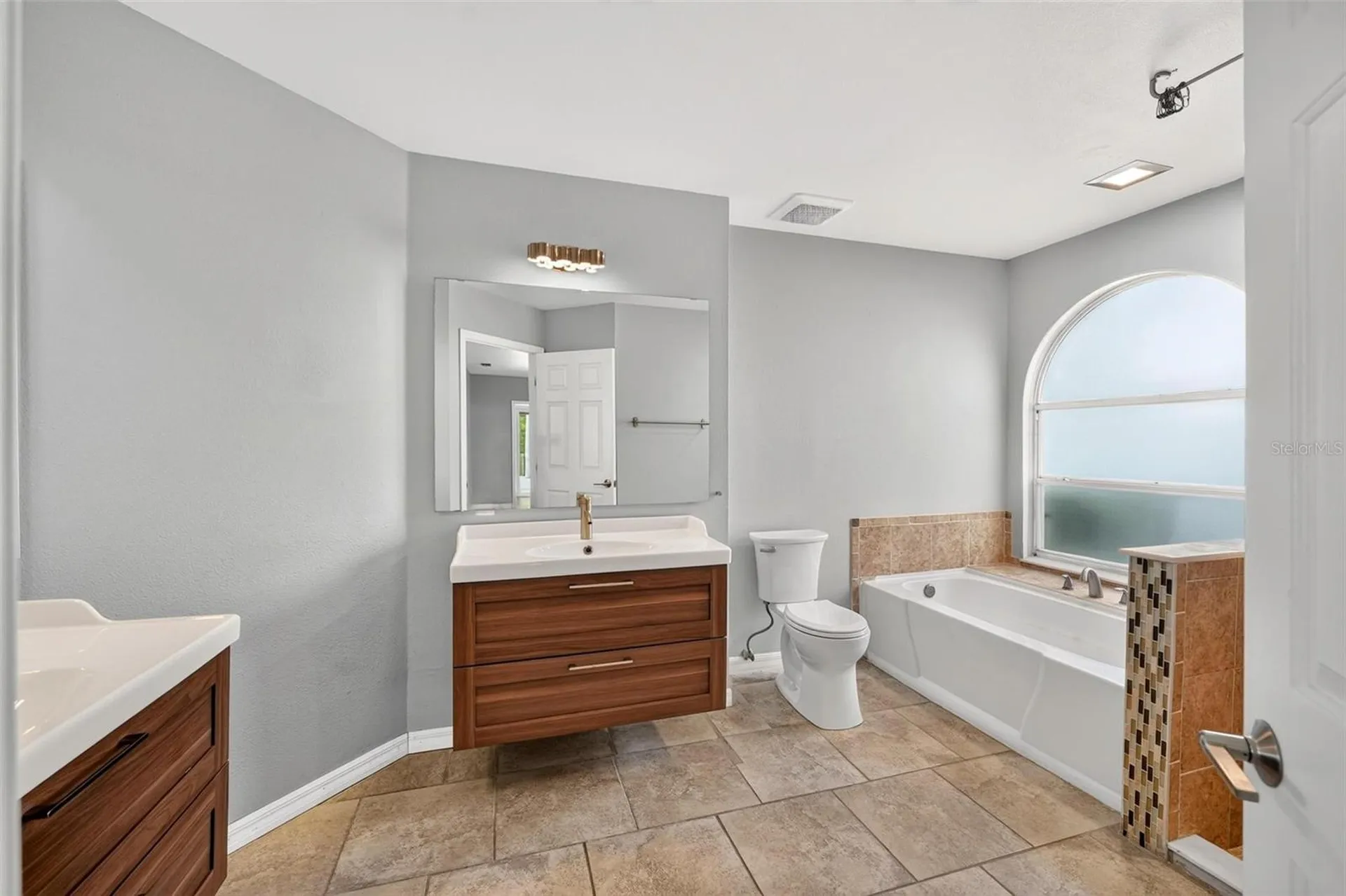 338 Lexingdale Drive Orlando FL 32828