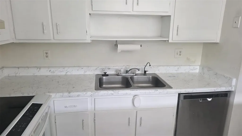 6328 Newtown Circle Tampa FL 33615