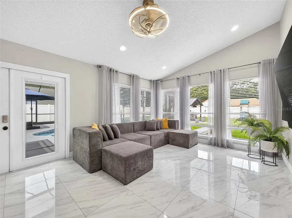 5014 Sawdust Circle Ocoee FL 34761