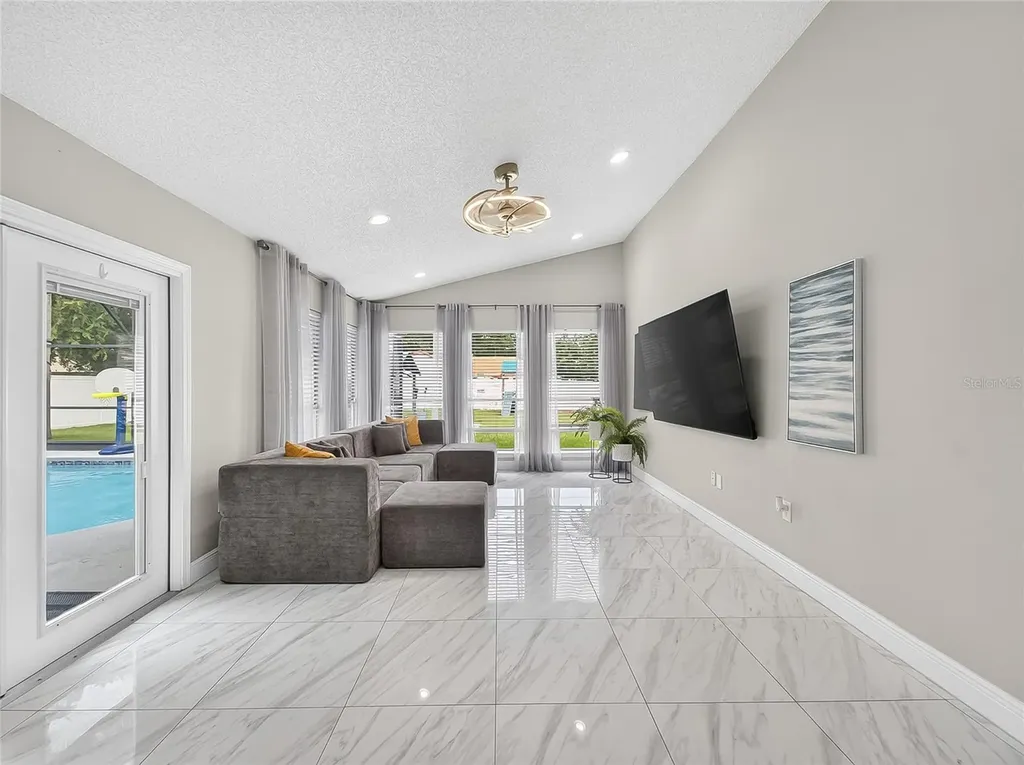 5014 Sawdust Circle Ocoee FL 34761
