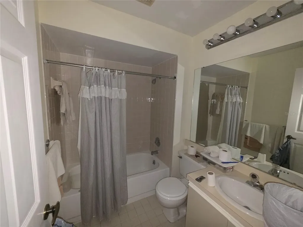 18427 Aintree Court Tampa FL 33647