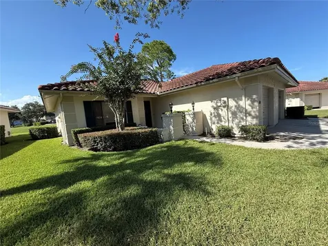 18427 Aintree Court Tampa FL 33647