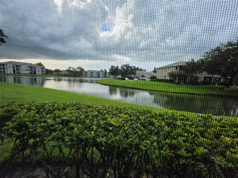 18427 Aintree Court Tampa FL 33647