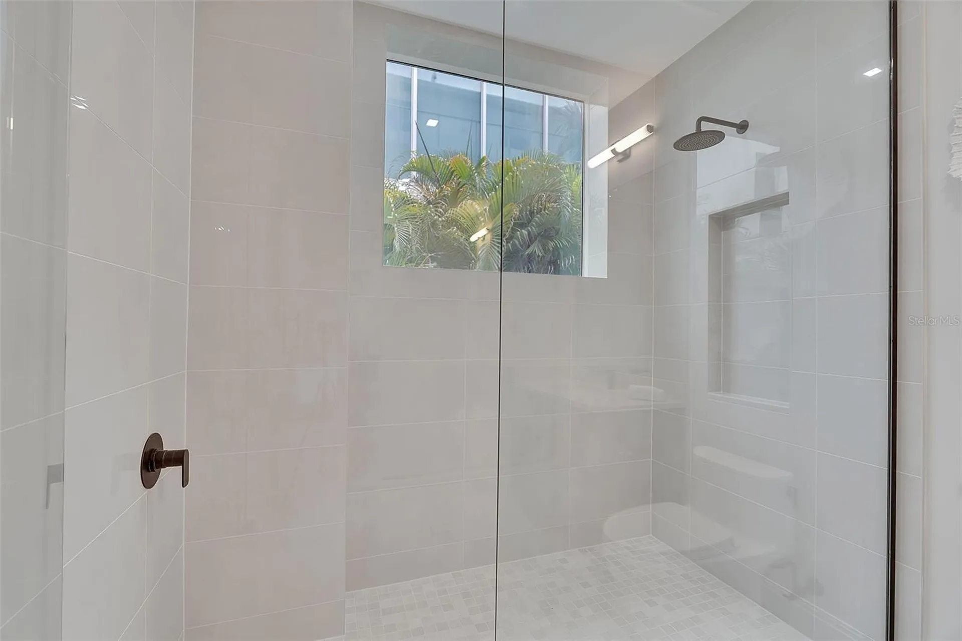 70 Avenida Veneccia Sarasota FL 34242