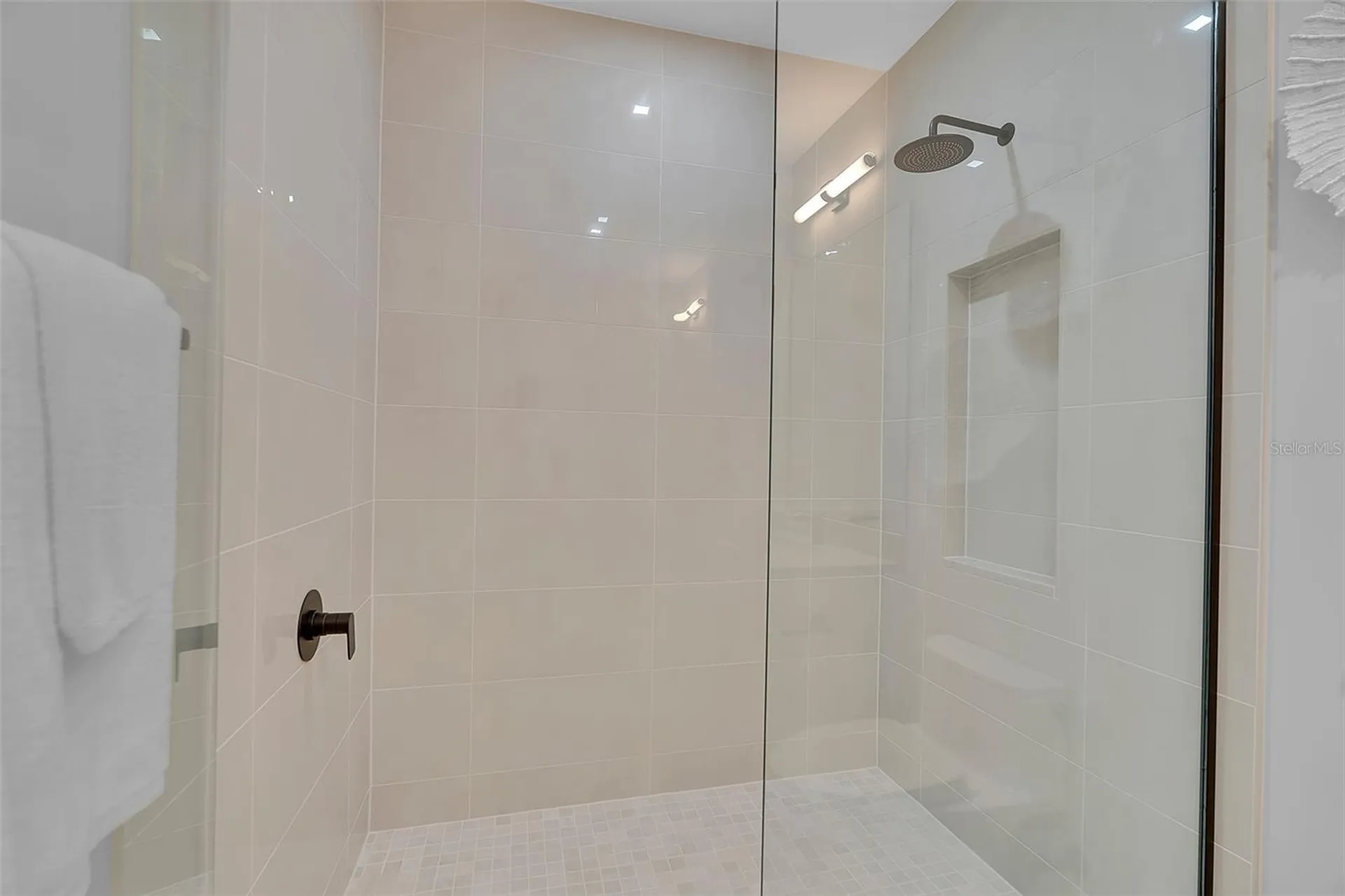 70 Avenida Veneccia Sarasota FL 34242