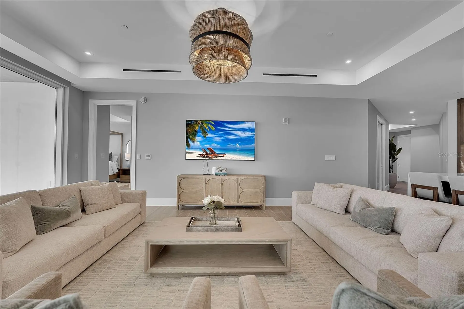 70 Avenida Veneccia Sarasota FL 34242