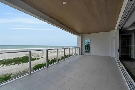 70 Avenida Veneccia Sarasota FL 34242