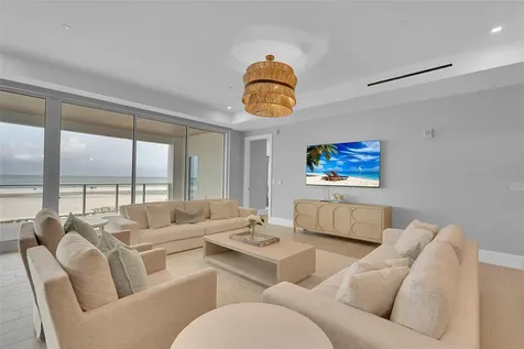 70 Avenida Veneccia Sarasota FL 34242