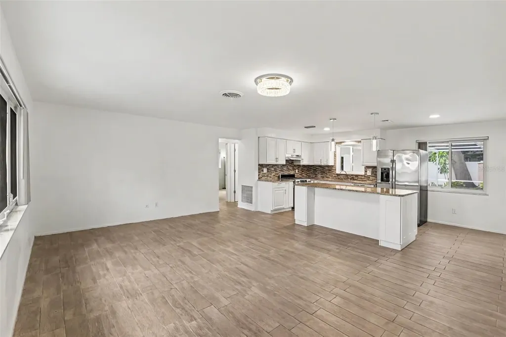 1520 Simmons Drive Clearwater FL 33756