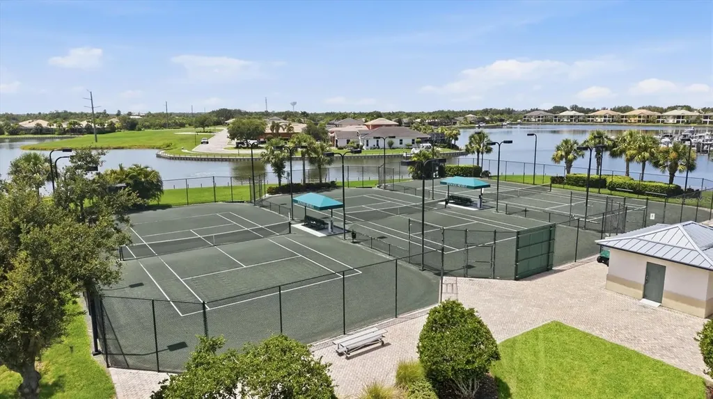 5029 Lake Overlook Avenue Bradenton FL 34208