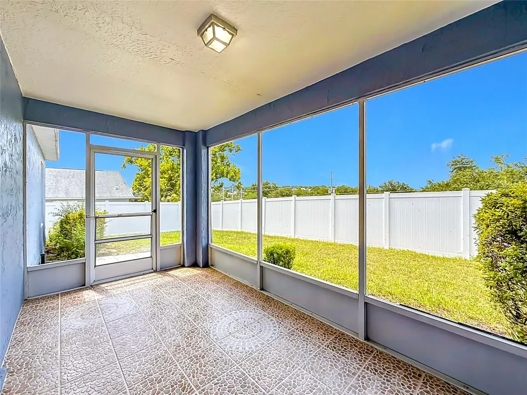1364 Hillview Drive Clermont FL 34711