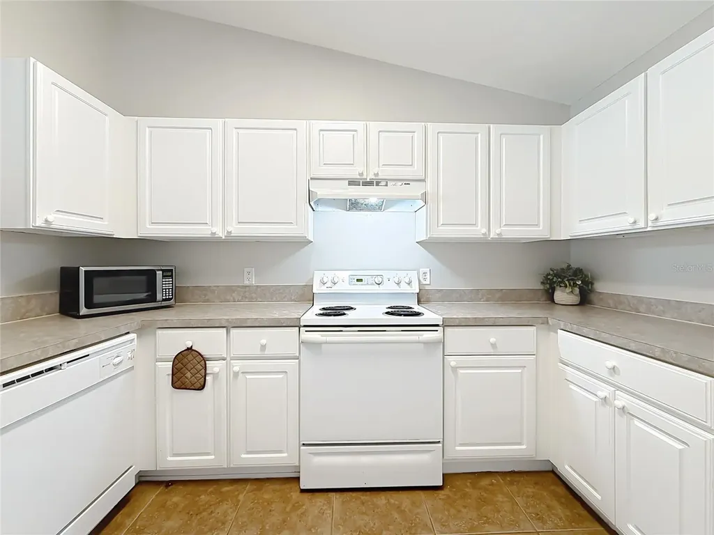 1364 Hillview Drive Clermont FL 34711