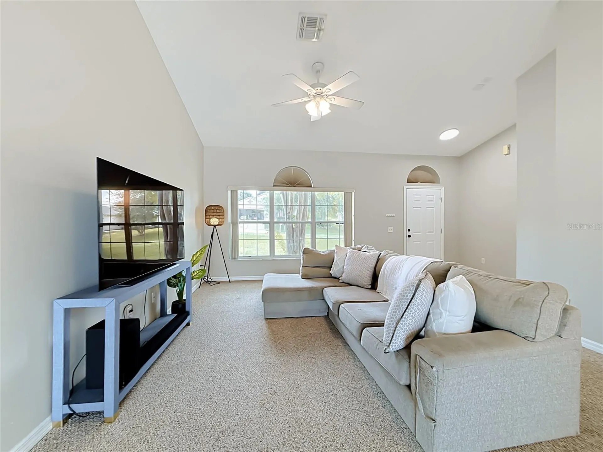 1364 Hillview Drive Clermont FL 34711