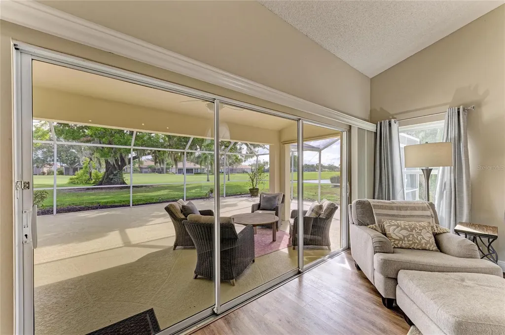 4909 Clubview Court E Bradenton FL 34203