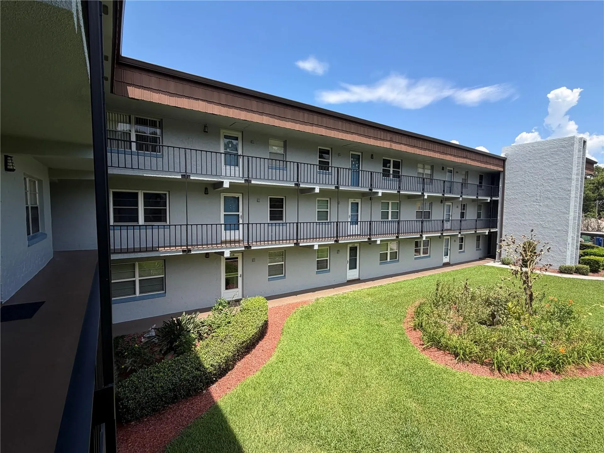 333 Lake Howard Drive NW Winter Haven FL 33880