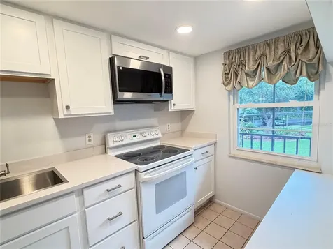 333 Lake Howard Drive NW Winter Haven FL 33880