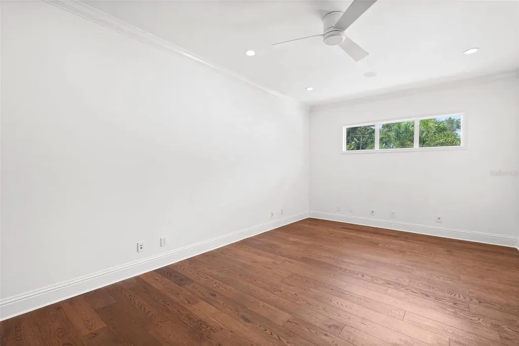 4406 W Azeele Street Tampa FL 33609