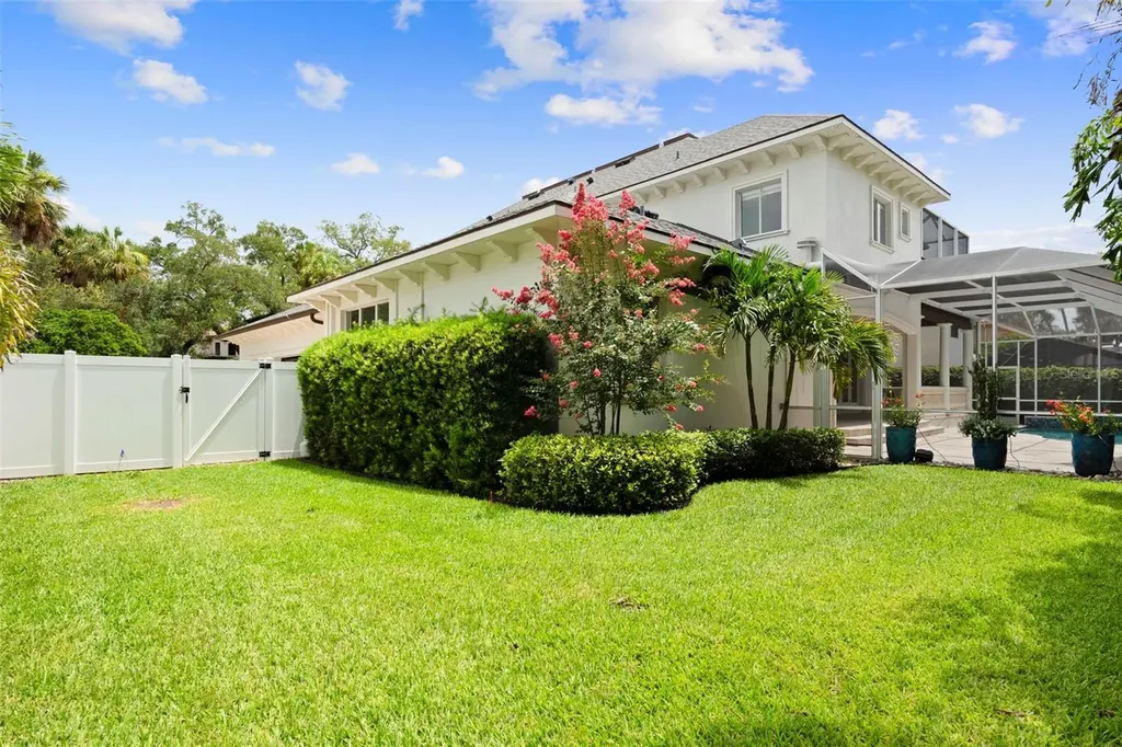 4406 W Azeele Street Tampa FL 33609
