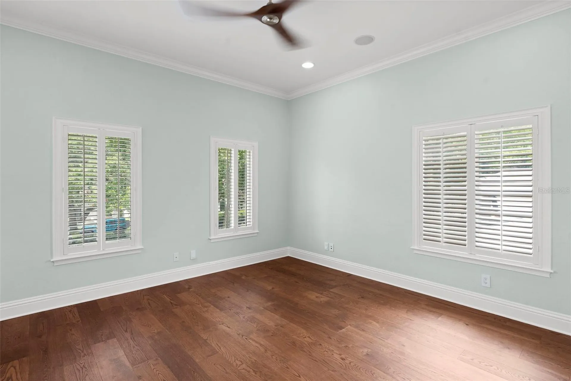 4406 W Azeele Street Tampa FL 33609
