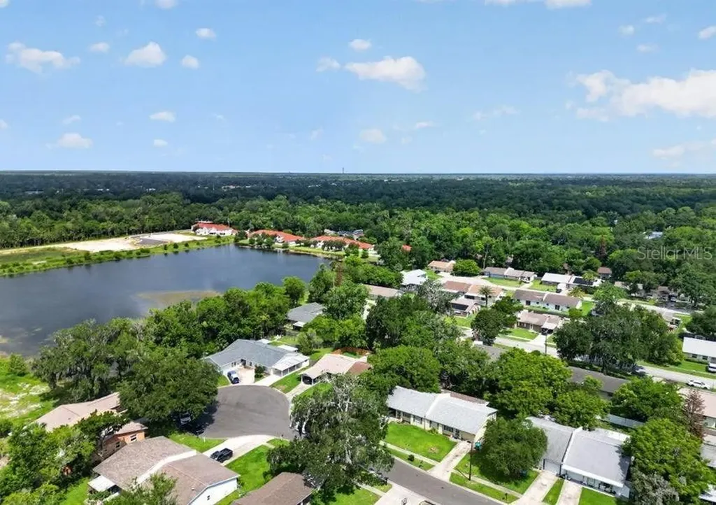912 Royal Oak Court Holly Hill FL 32117