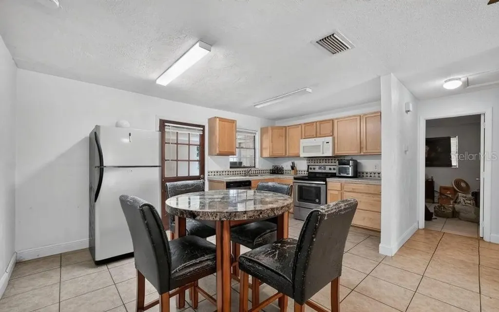 912 Royal Oak Court Holly Hill FL 32117