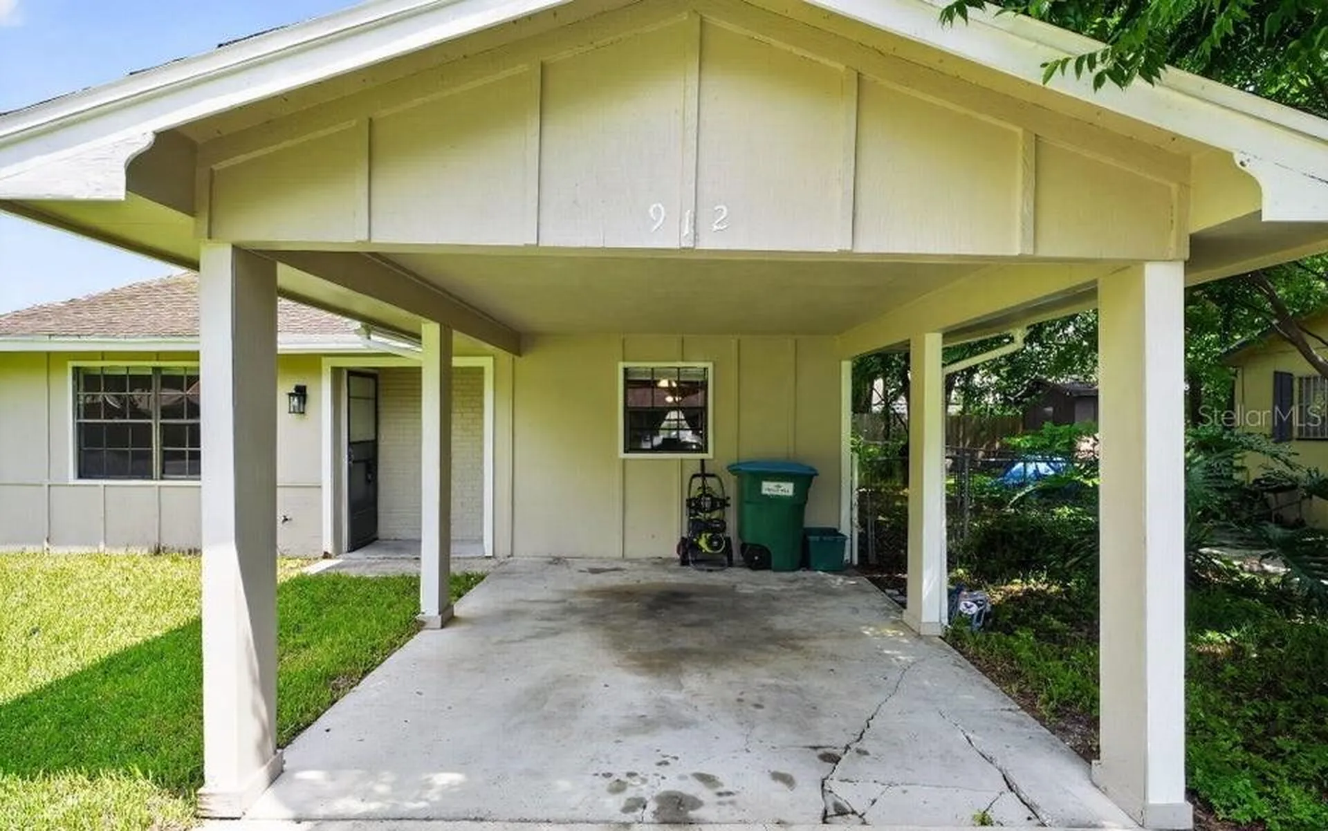 912 Royal Oak Court Holly Hill FL 32117