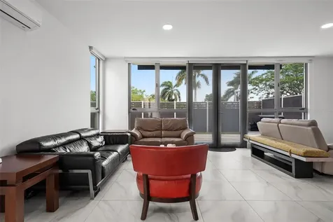 58 Central Park Bayamon PR 00959