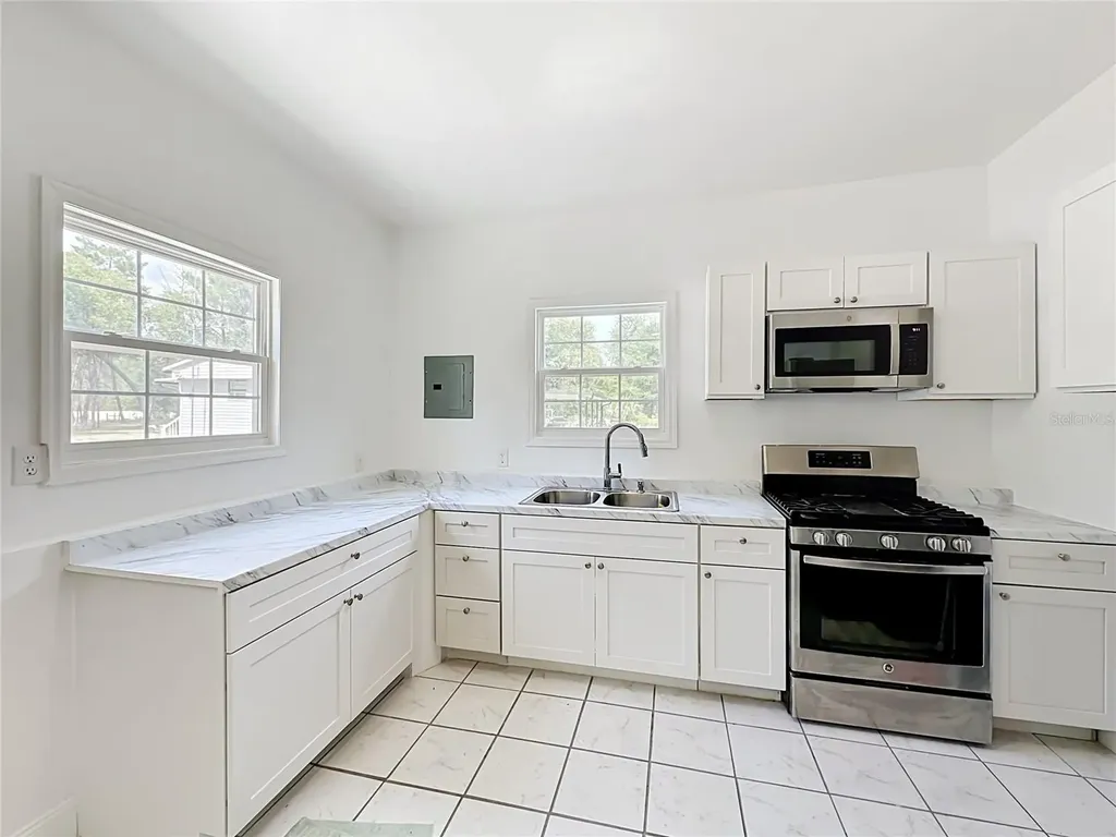 151 Lake Susan Road Hawthorne FL 32640