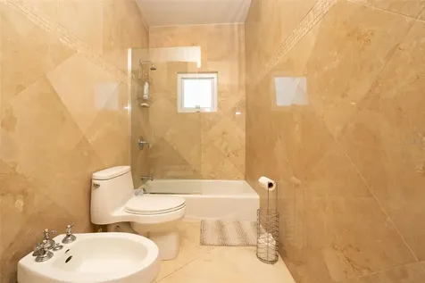 24 Paseo Las Palmas Dorado PR 00646