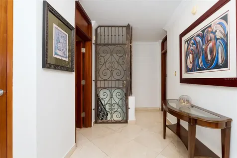 24 Paseo Las Palmas Dorado PR 00646