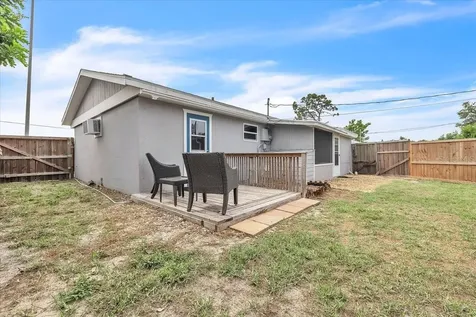 1144 Pine Street Englewood FL 34223