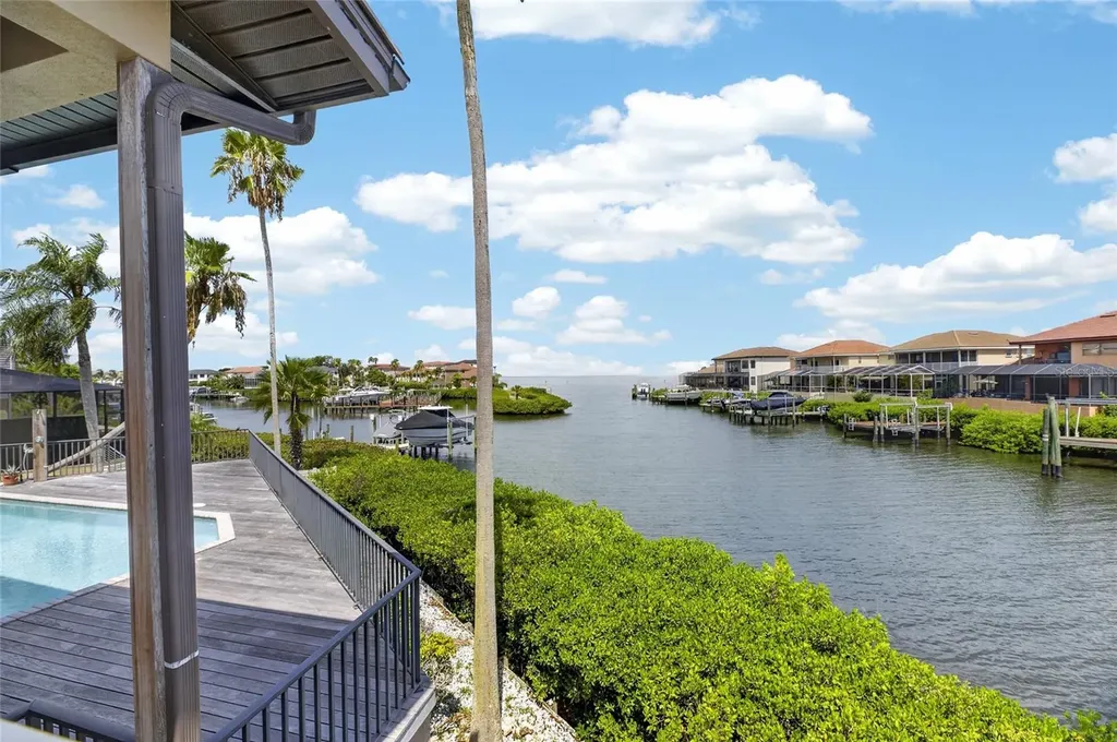 903 Capriccio Lane Apollo Beach FL 33572