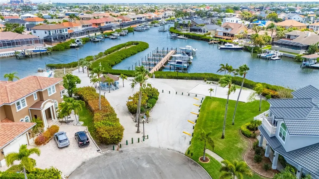 903 Capriccio Lane Apollo Beach FL 33572