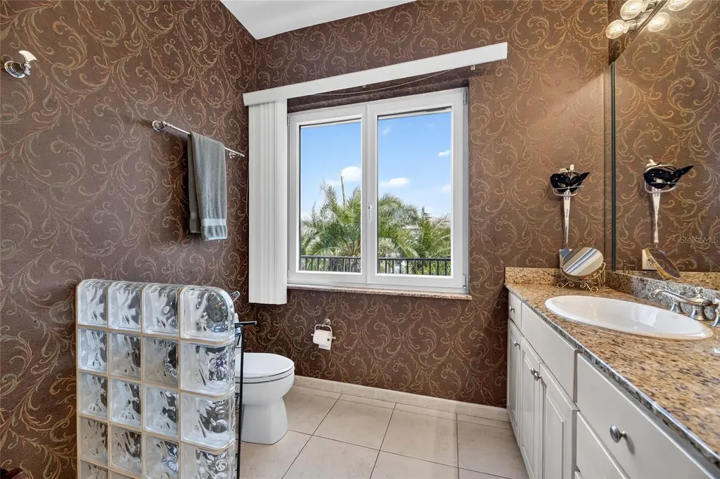 903 Capriccio Lane Apollo Beach FL 33572