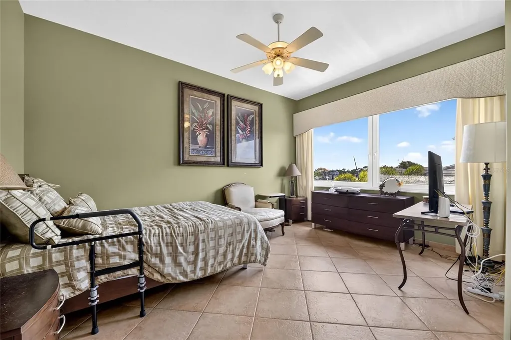 903 Capriccio Lane Apollo Beach FL 33572