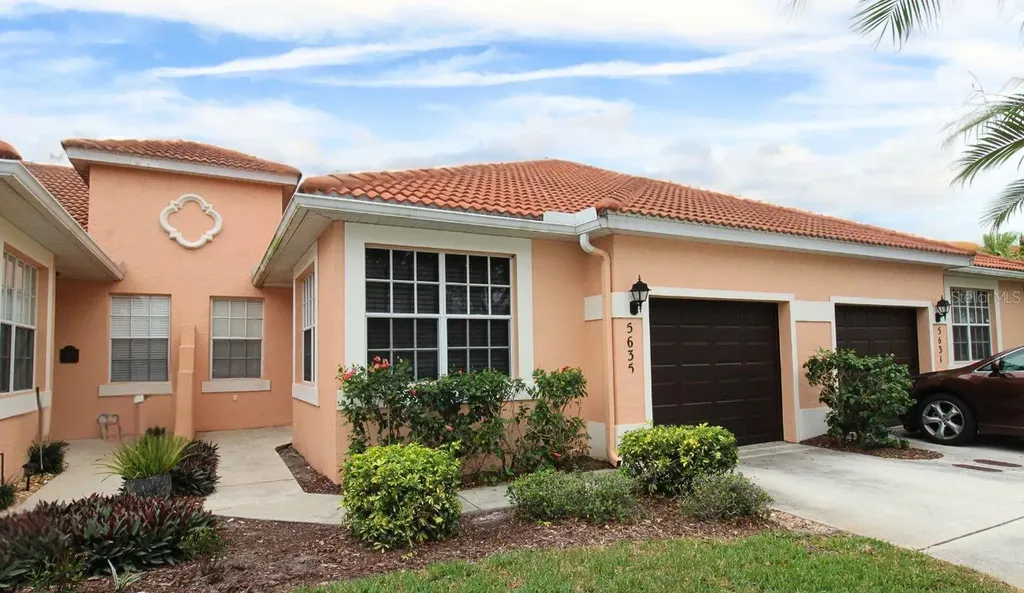 5635 Spanish Point Court Palmetto FL 34221