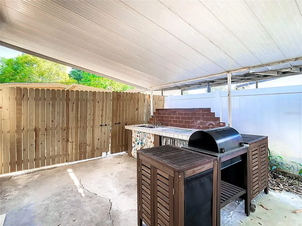 3321 W Aileen Street Tampa FL 33607