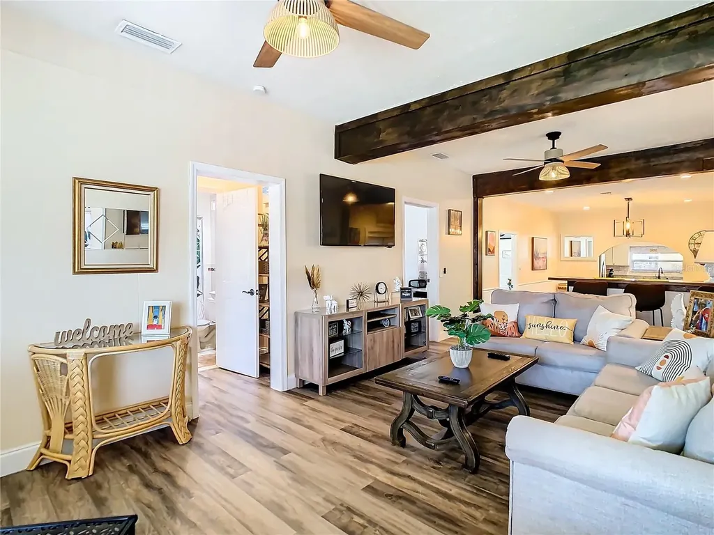 3321 W Aileen Street Tampa FL 33607
