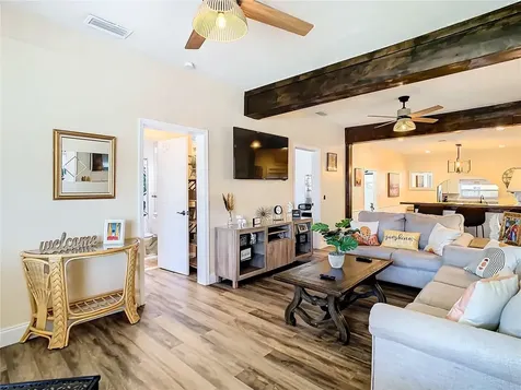 3321 W Aileen Street Tampa FL 33607