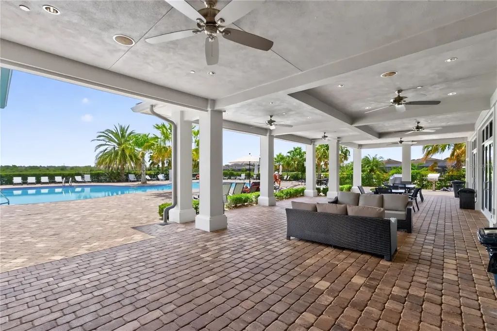 17618 Polo Trail Bradenton FL 34211