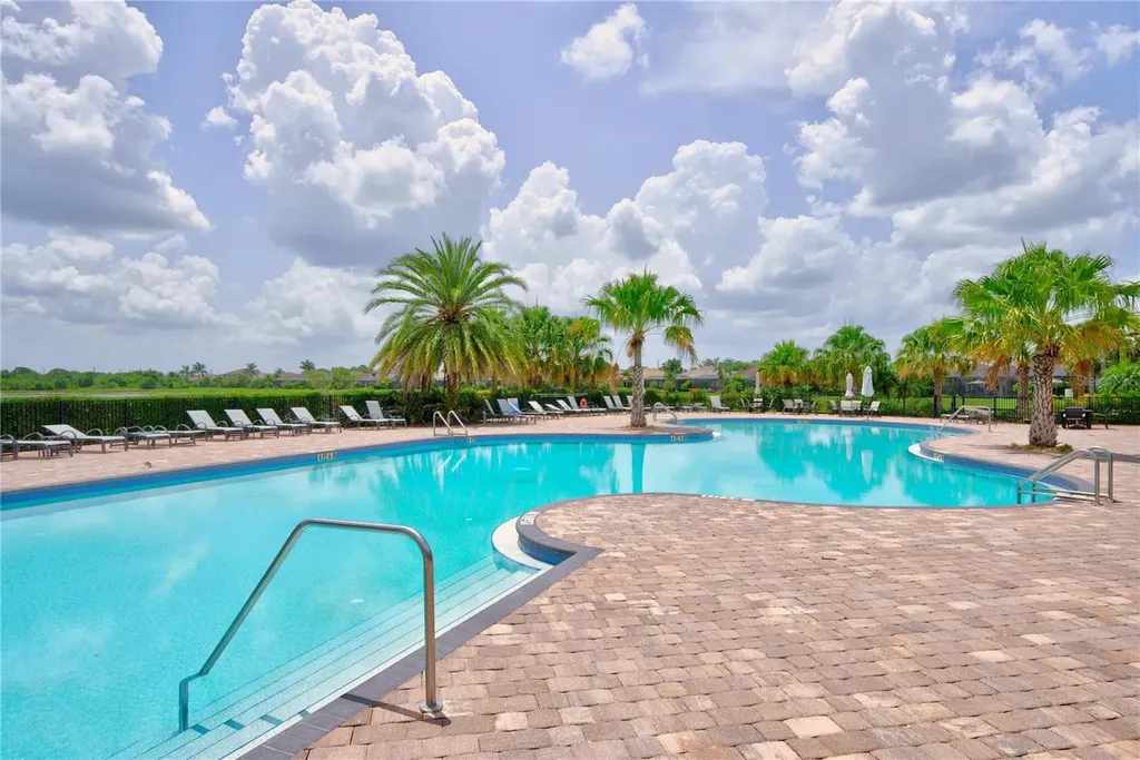 17618 Polo Trail Bradenton FL 34211