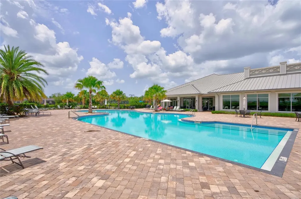 17618 Polo Trail Bradenton FL 34211