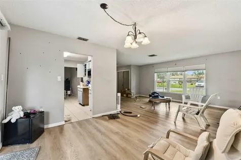 623 Wood Drive Poinciana FL 34759