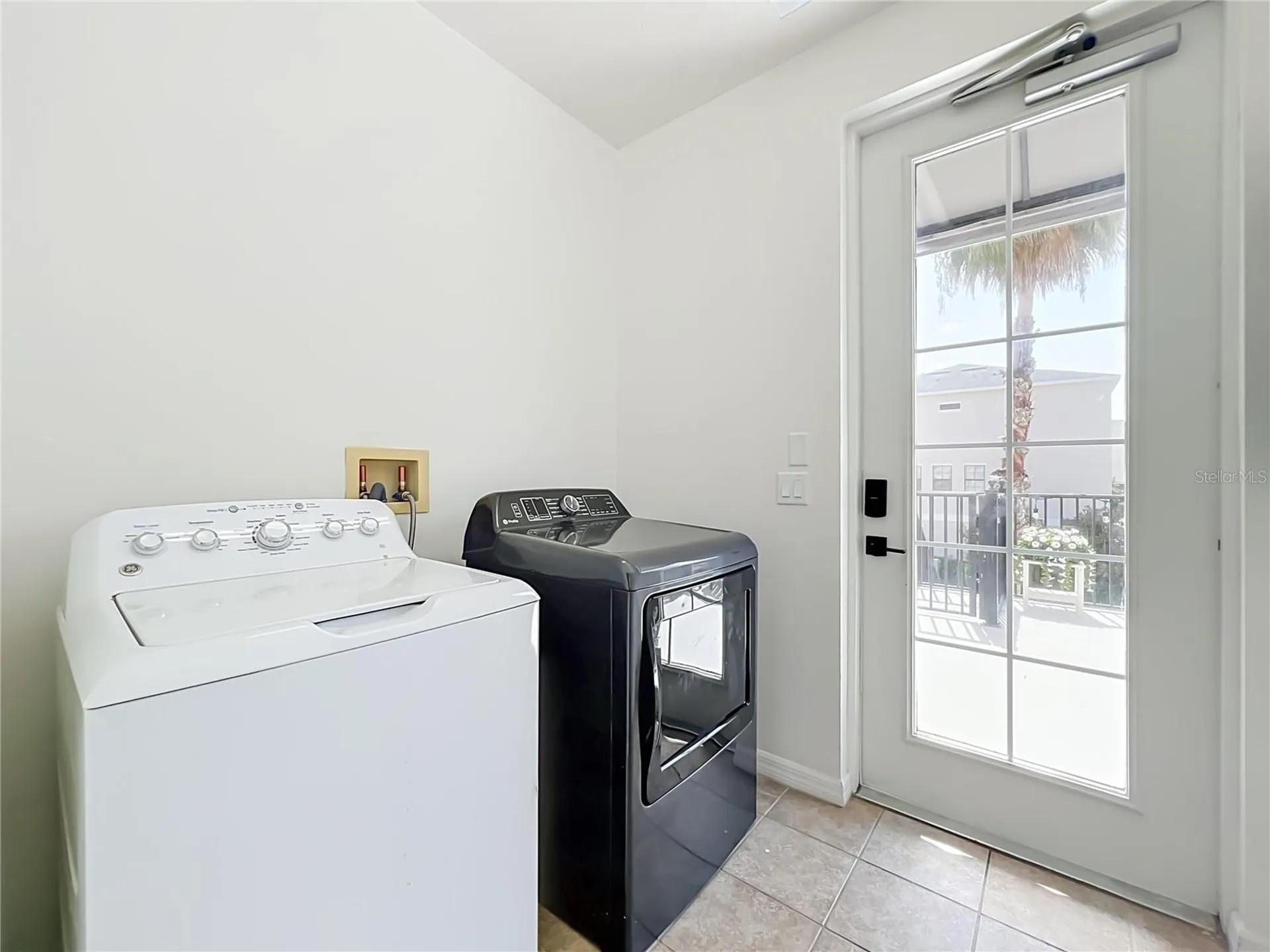 3716 Avalon Park East Boulevard Orlando FL 32828