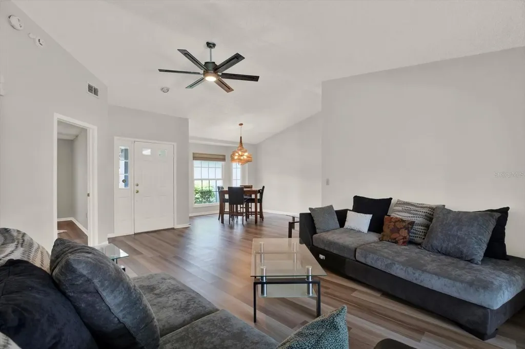 1805 Tawnee Place Brandon FL 33510